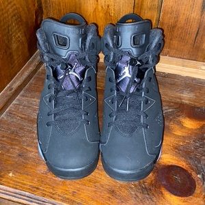 Black and Chrome Metallic Jordan 6’s